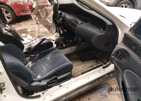 1992 Honda Prelude S z USA, uszkodzony, nr VIN JHMBA8248NC002278